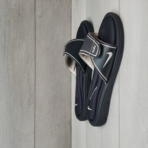 Nike Womens Comfort Footbed Slide Sandals Flats shoes sz 11 - Picture 1 of 10